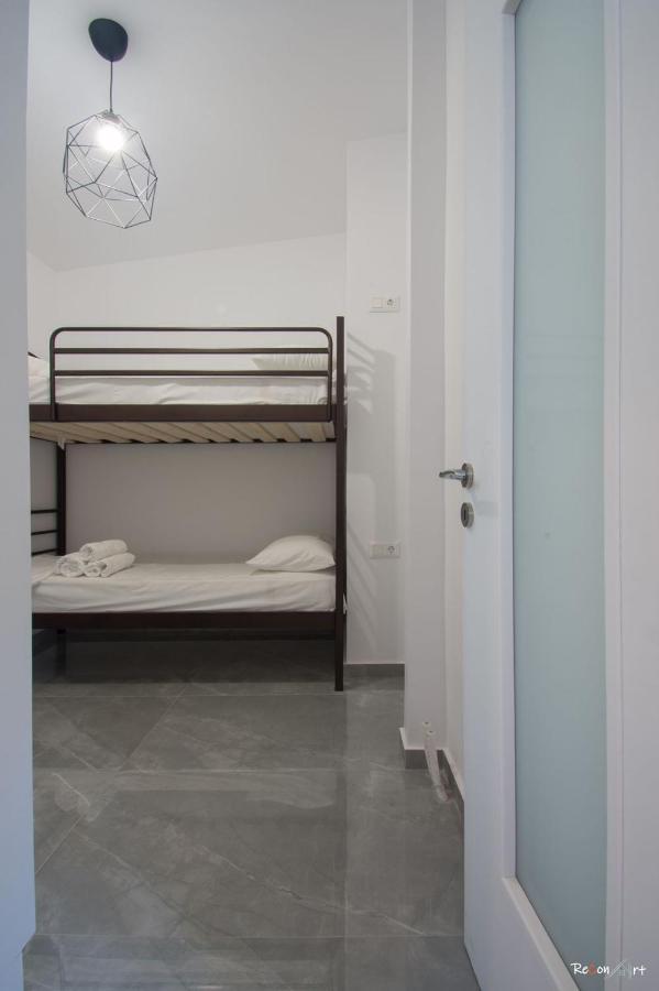 Oresti'S Villa Near Airport & Beach Artemida  Dış mekan fotoğraf